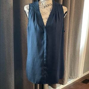 Banana Republic Navy Textured Sleeveless V-Neck Top